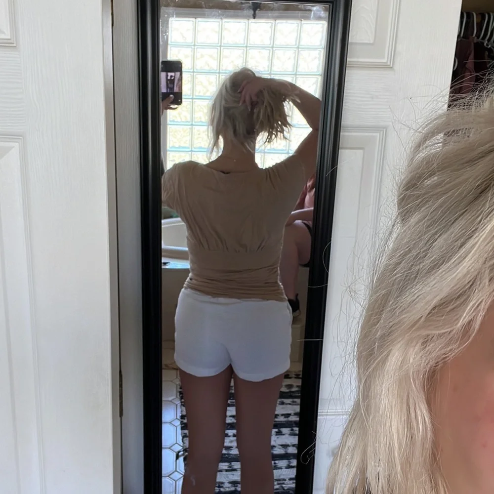 Tan Top - Size L - Picture 3 of 5